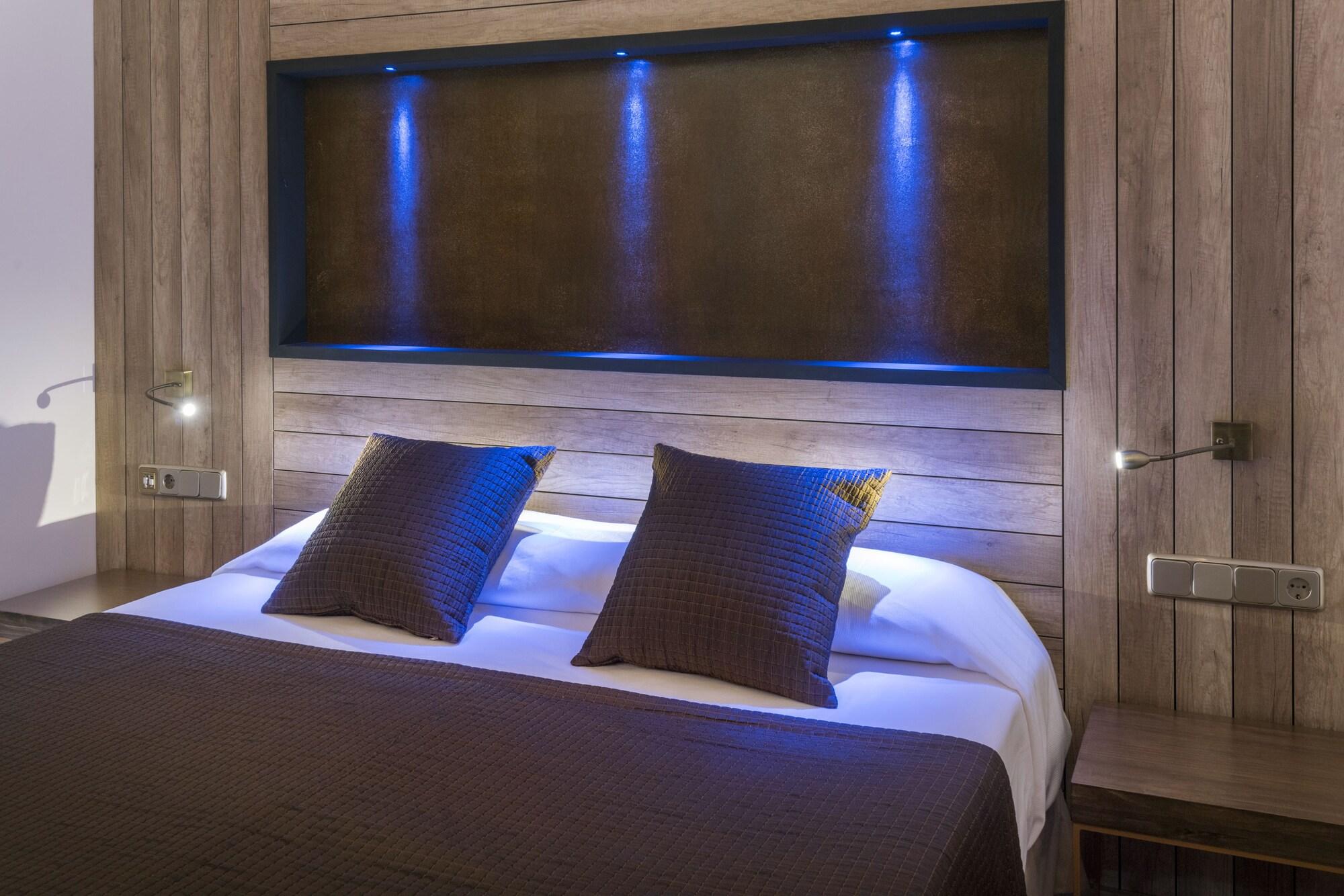 Hotel Ght Neptuno-Tossa & Venus Spa Tossa de Mar Exteriör bild